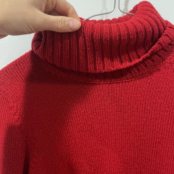 The limited red 50% wool soft turtle neck sweater size small perfect for holiday - Picture 4 of 5